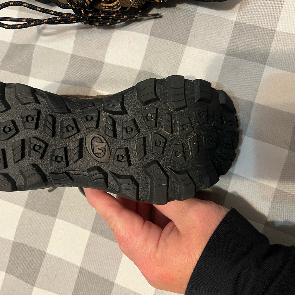 Kids Brown Sneakers - Picture 6 of 7